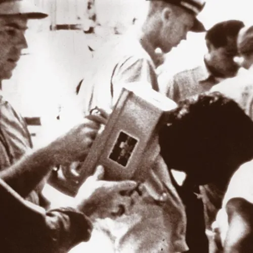 Nuclear tests in the Pacific – 7